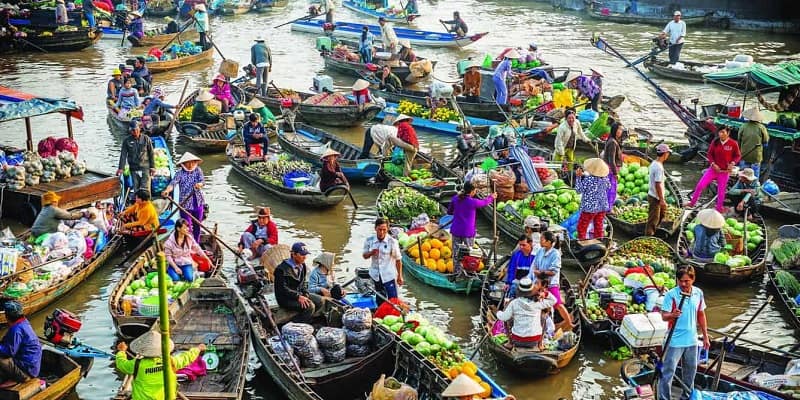 Chợ nổi Cái Răng và Phong Điền luôn diễn ra nhộn nhịp